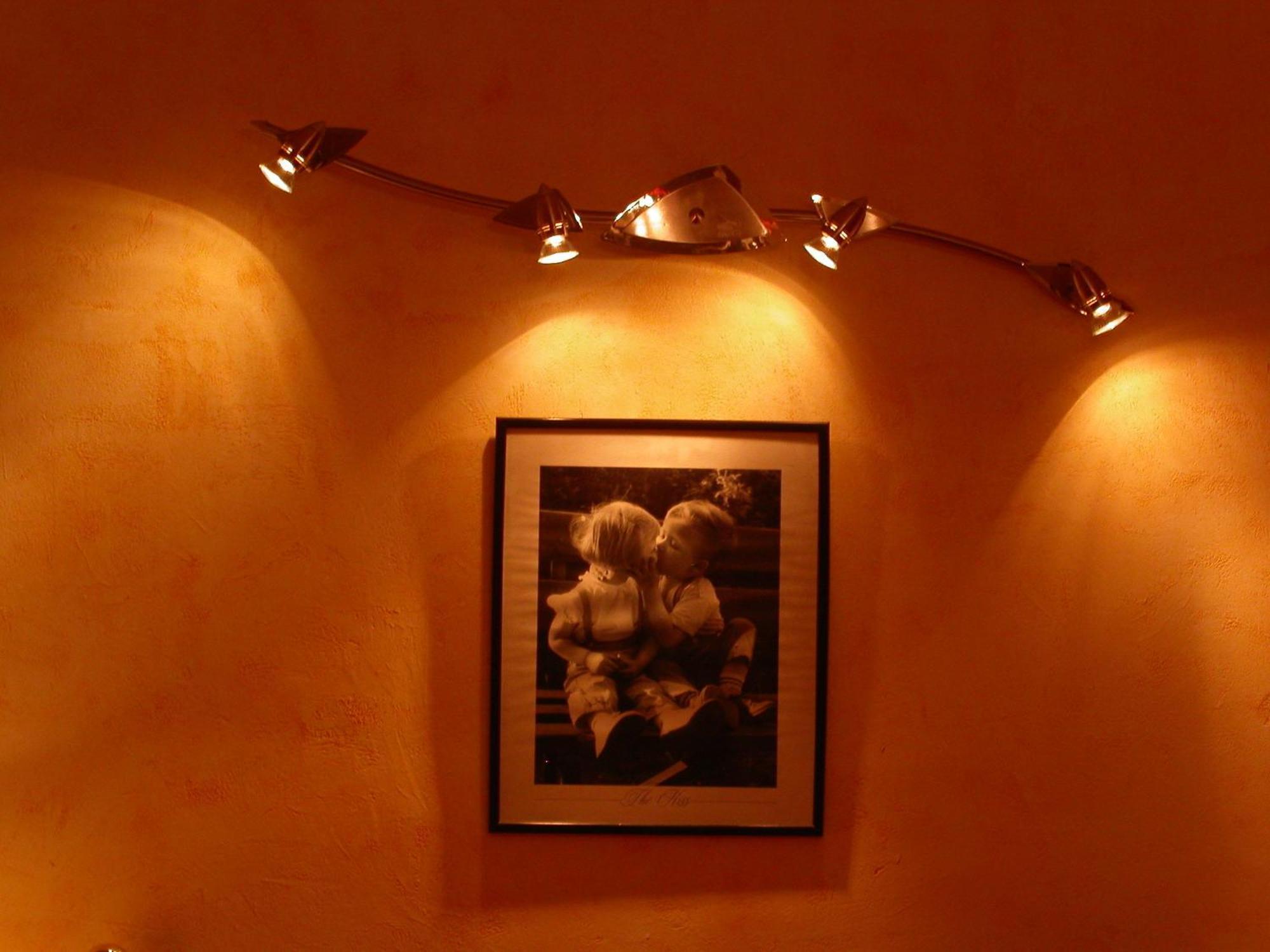 Hotel Le Dauphin Moulins-la-Marche Esterno foto